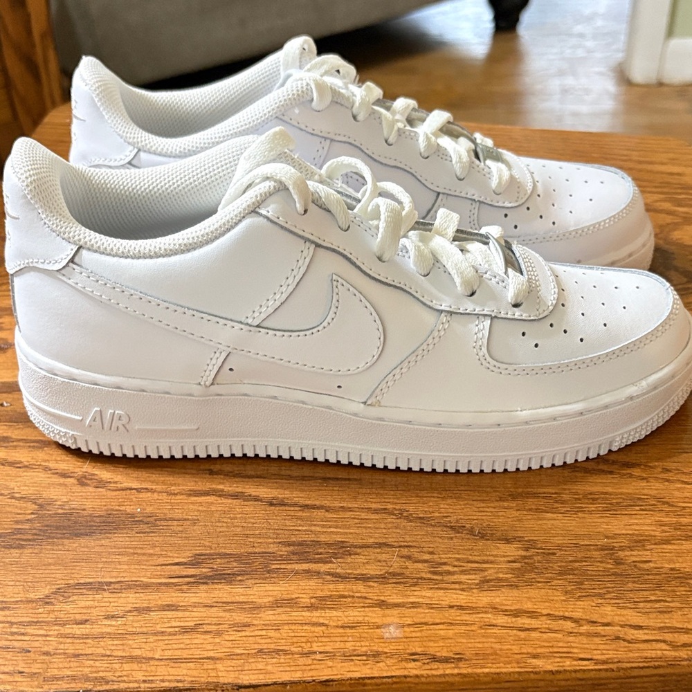 Nike Air Force 1 Low Triple White